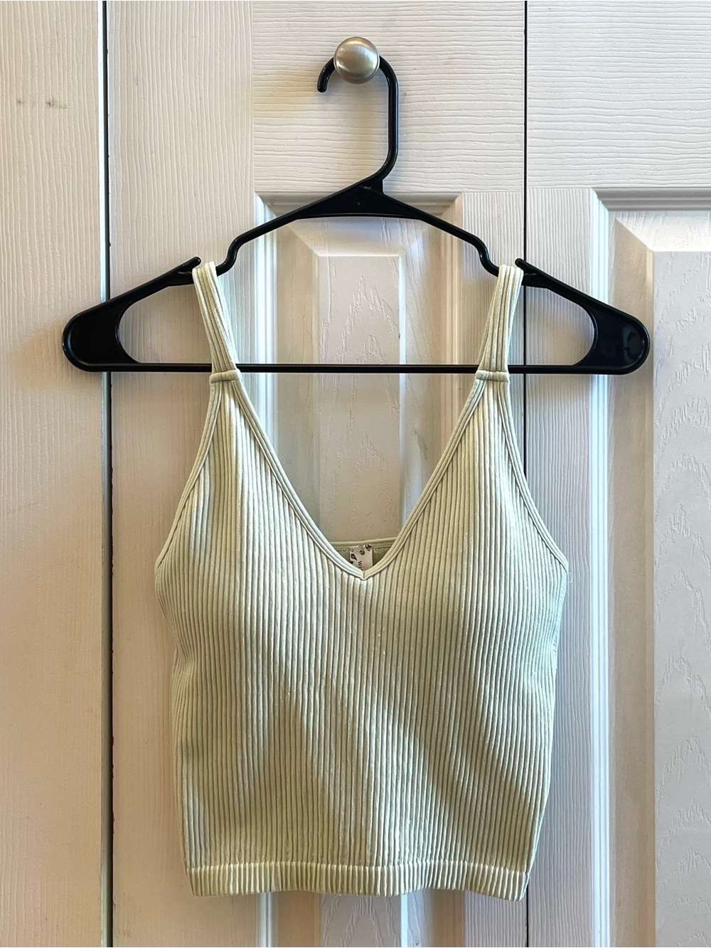 Wishlist: Women's Ribbed V-Neck Crop Tank Top (Touch of Lime)